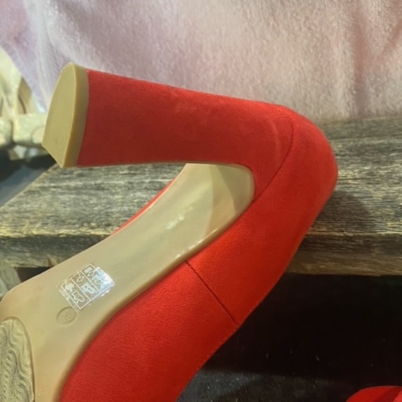 Red Open Toe High Heels Size 6 1/2 - Picture 7 of 15